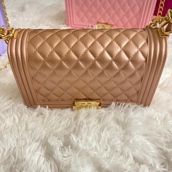 Purses - Picture 2 of 7